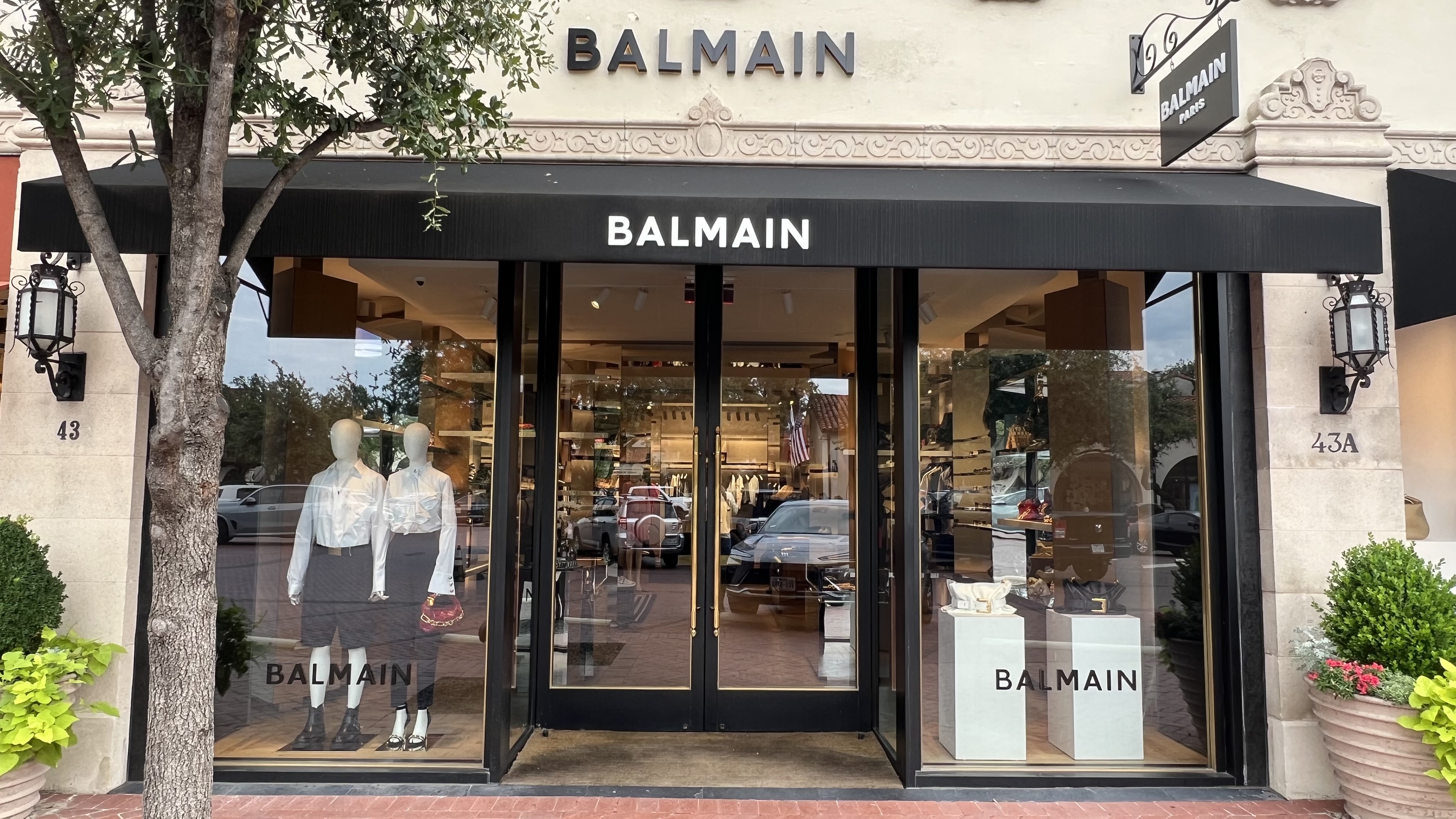 balmain-paris-dallas-texas-at-highland-park-village