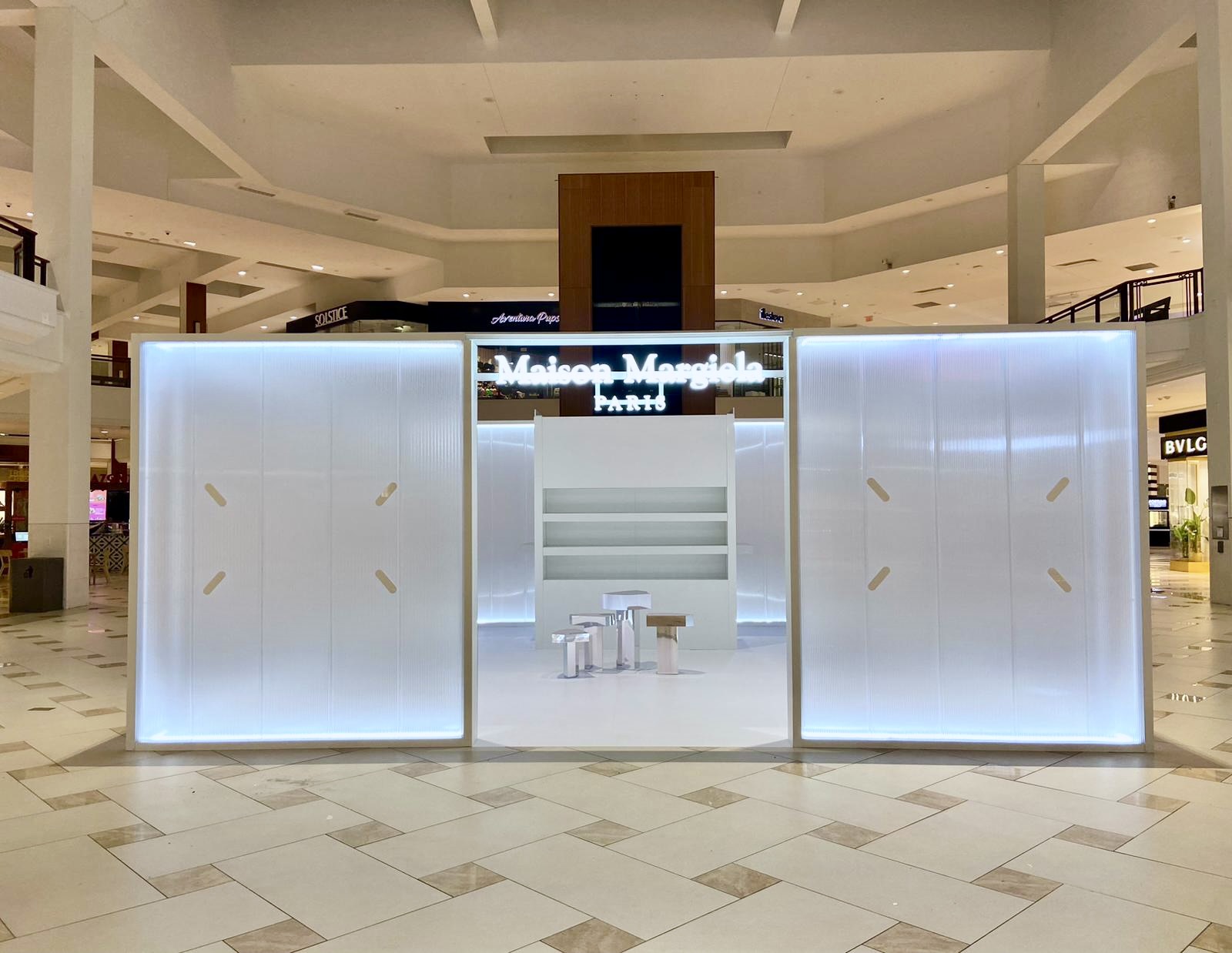 maison-margiela-pop-up-aventura-florida